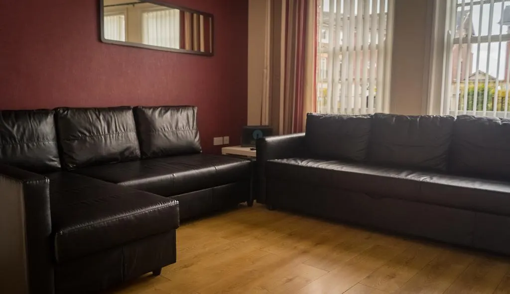 The Racecourse Gathering Chester Apartment